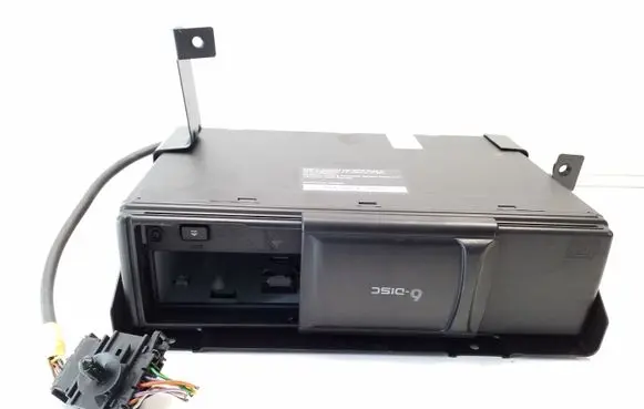 Volkswagen Touareg I CD/DVD changer 1J6035111
