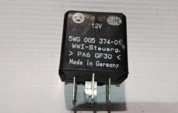 Mercedes-Benz Vito Viano W638 Other relay 5WG00537401