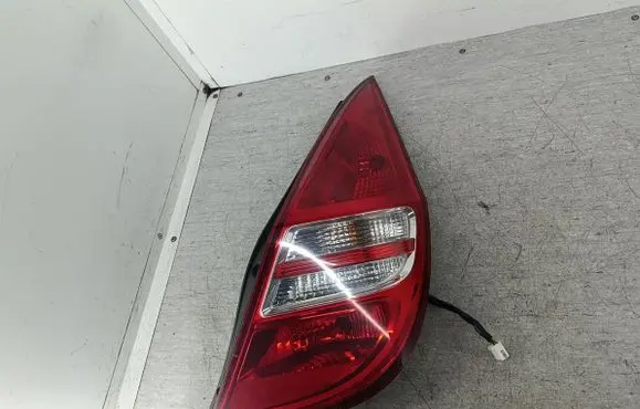 Hyundai i30 Rear/tail lights 924022R0