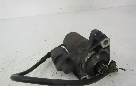 Volkswagen Golf IV Starter motor 