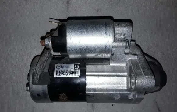 Mazda 3 II Starter motor M000T89281