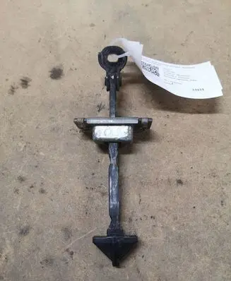 Mazda 3 I Front door check strap stopper