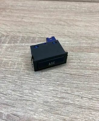 BMW 7 E38 Traction control (ASR) switch 8363694 03052310