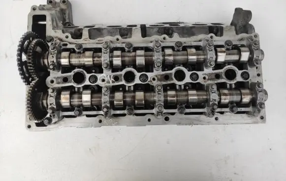 BMW 5 F10 F11 Engine head 7810465