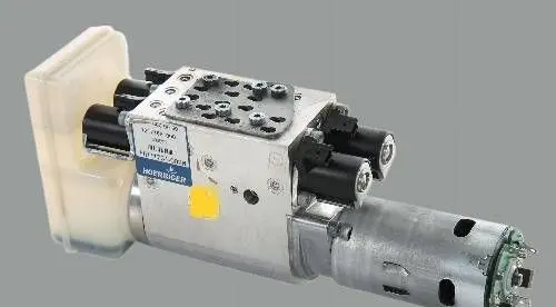 Mercedes-Benz S C217 Convertible roof hydraulic pump A2178002700
