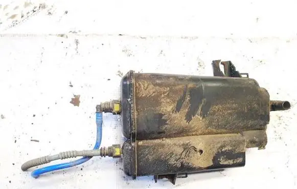 Active carbon filter fuel vapour canister