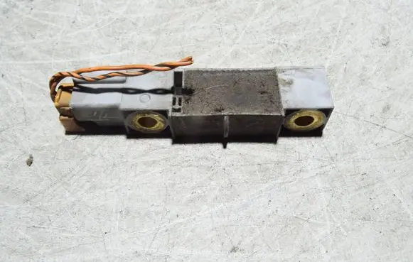 Volvo V70 Airbag deployment crash/impact sensor 9452777