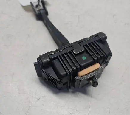 BMW 5 E60 E61 Rear door check strap stopper 7033612