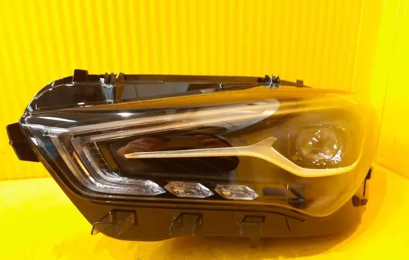 Mercedes-Benz CLA C118 X118 Headlight/headlamp A1189068901