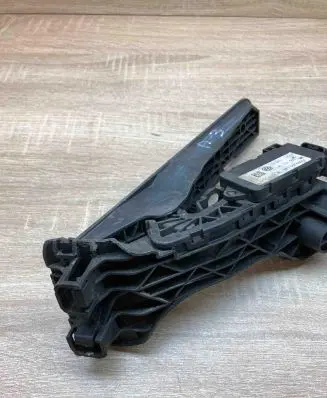 Volkswagen PASSAT B6 Accelerator throttle pedal 1K1721503L 6PV008600 WithPlug