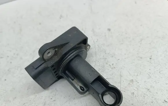 Toyota Corolla E120 E130 Mass air flow meter 222040J010 MB1974003010