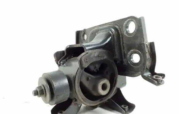 Toyota RAV 4 (XA30) Engine mount bracket 12372-26010