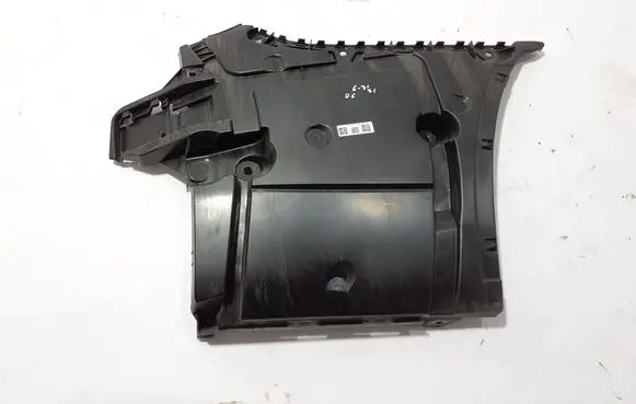 BMW 5 G30 G31 G38 Rear bumper mounting bracket 8746986