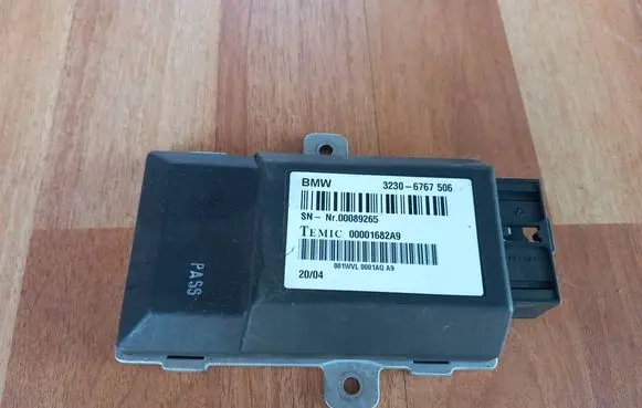 BMW 7 E65 E66 Steering rack control module 6767506 32306767506 00001682A9