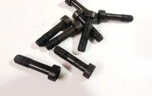 Toyota Avensis T250 Nuts/bolts 