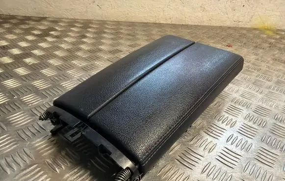 Mercedes-Benz C AMG W205 Armrest A2055404913 5404913 A205