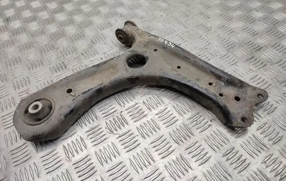 Skoda Fabia Mk2 (5J) Front lower control arm/wishbone