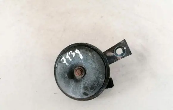 Nissan X-Trail T30 Horn signal