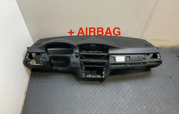 BMW 3 E92 E93 Dashboard 7077817 72758412