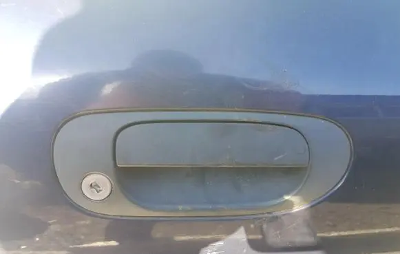 Mitsubishi Carisma Front door exterior handle
