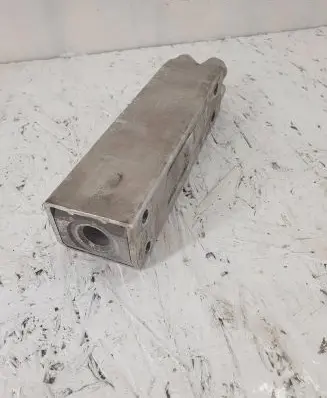 Audi A6 S6 C6 4F Front bumper mounting bracket 4F0807134 606360