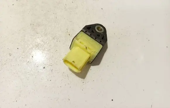 Toyota RAV 4 (XA30) Airbag deployment crash/impact sensor 8983133020 89831-33020