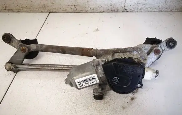 Toyota Yaris Front wiper linkage and motor