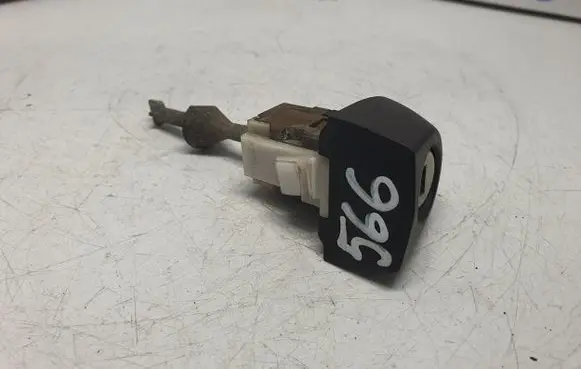 BMW 1 E81 E87 Front door lock (next to the handle) 7161429 51217161429