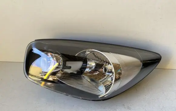 KIA Picanto Headlight/headlamp 921011Y0