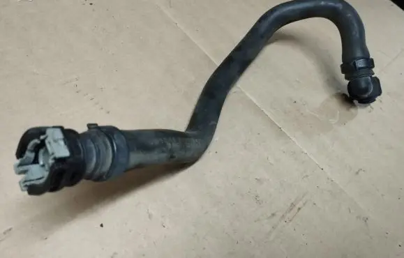 Peugeot 308 Engine coolant pipe/hose