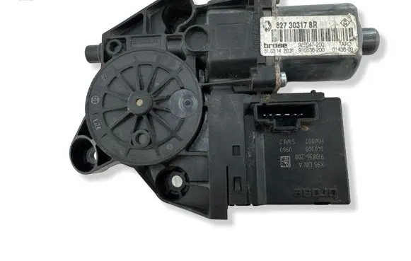 Renault Scenic III - Grand scenic III Rear door window regulator motor 915947200