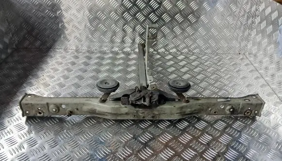 Toyota Avensis T250 Radiator support slam panel