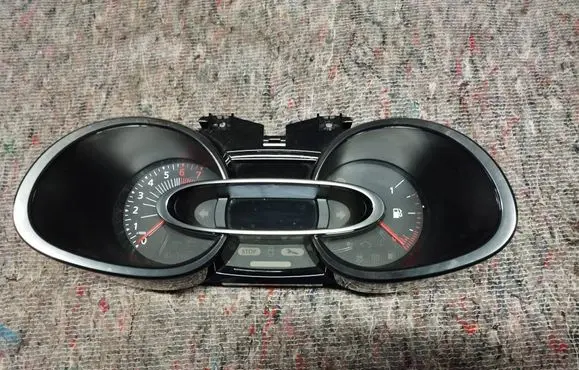 Renault Clio IV Speedometer (instrument cluster) 248108837R VPFRRF10849ED