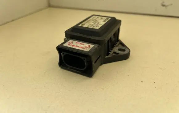 Mercedes-Benz E W211 ESP acceleration yaw rate sensor 0265005246 0021979 A0025426618