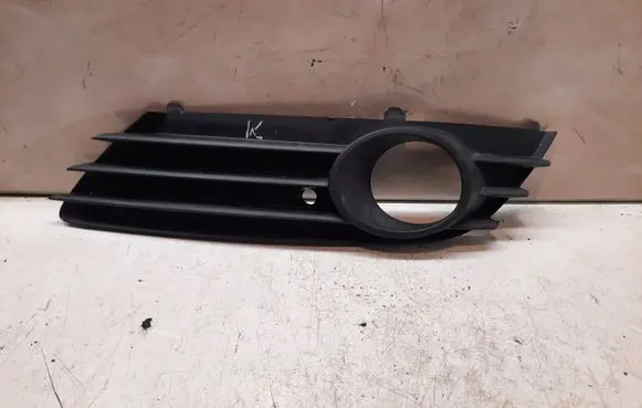 Opel Astra H Front bumper lower grill 13126025