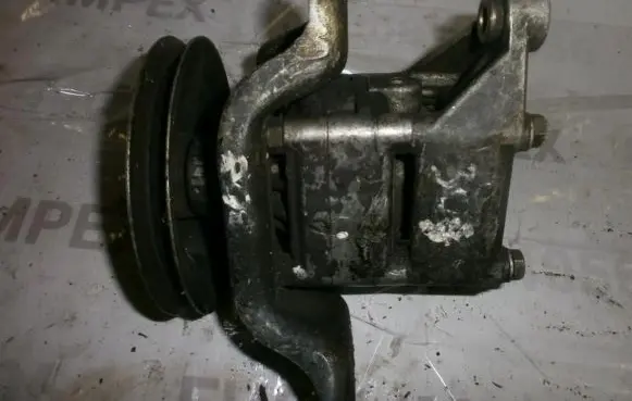 Renault Laguna I Power steering pump