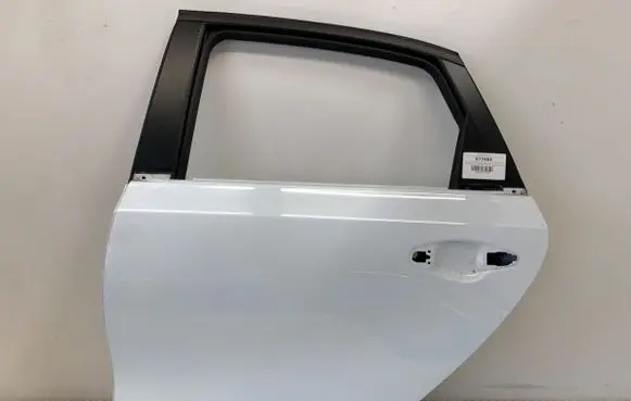 KIA Ceed Rear door 