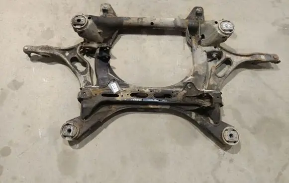 Audi Q7 4L Front subframe 