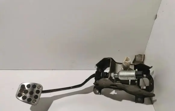 Clutch pedal