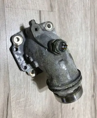Toyota Hilux VIII Air intake hose/pipe