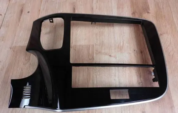 Mitsubishi Outlander Radio/GPS head unit trim 8002C896