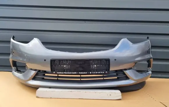 Opel Zafira C Front bumper 39079783