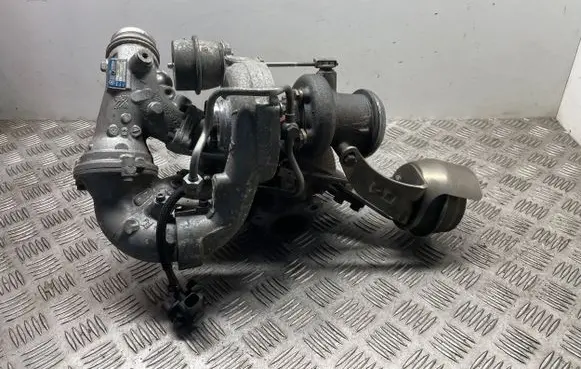 Mercedes-Benz C W204 Turbo A6510906180 A6510905780 A6510902880