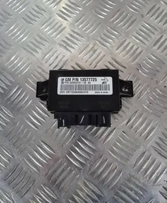 Opel Astra J Seat control module 13577725
