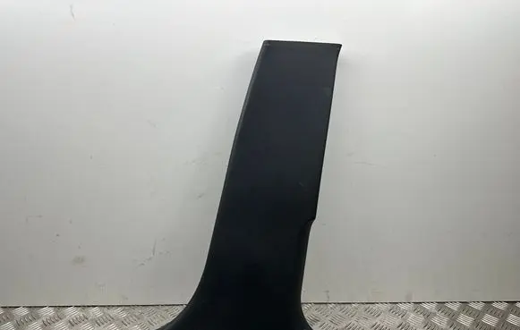 Skoda Octavia Mk2 (1Z) (B) pillar trim (bottom) 1Z0867282