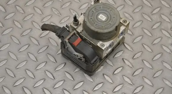 Volkswagen Golf VII ABS Pump 3Q0614517AA 3Q0907379AA