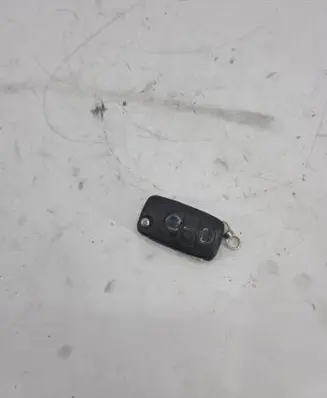 Audi A6 S6 C5 4B Ignition key/card 