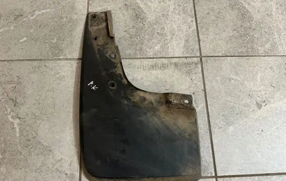 Volkswagen Amarok Front mudguard 2H0821809G