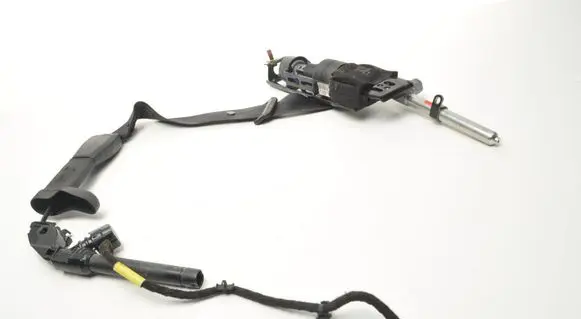 Volvo V50 Front seatbelt 8639692