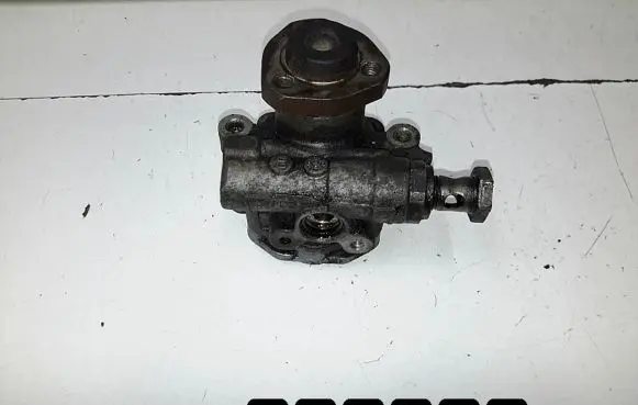 Volkswagen PASSAT B5 Power steering pump
